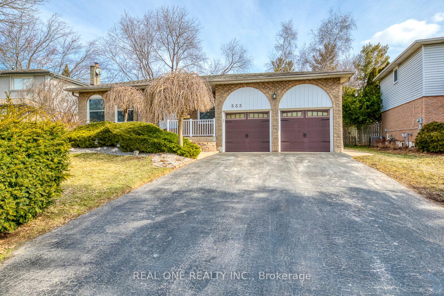 533-tipperton-crescent-oakville-ontario-w13220018