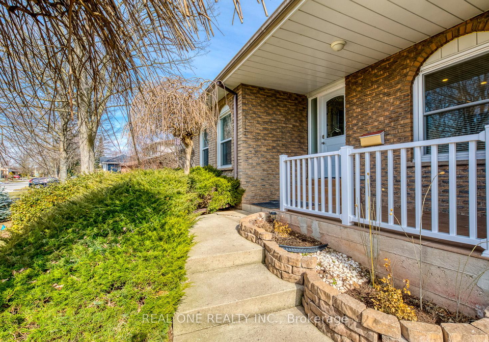 533-tipperton-crescent-oakville-ontario-w13220018