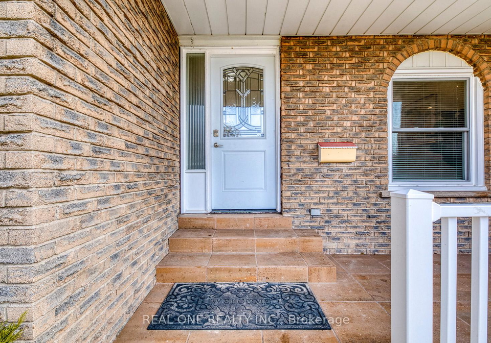 533-tipperton-crescent-oakville-ontario-w13220018