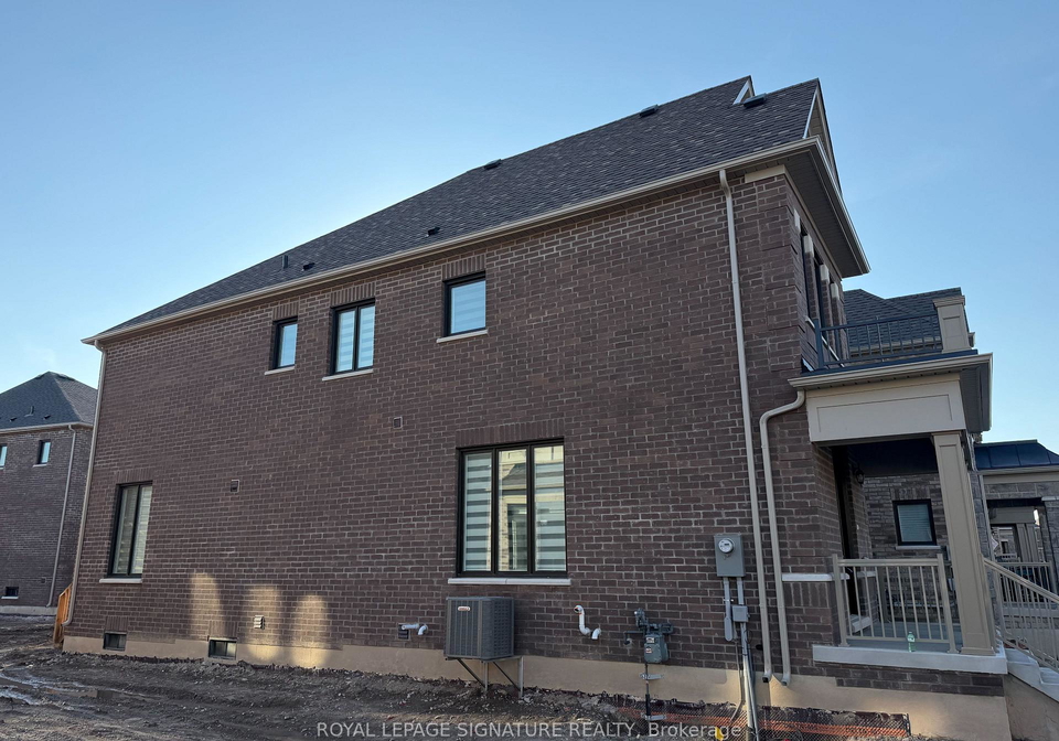 1460-chamomile-crescent-w-milton-ontario-w13220328