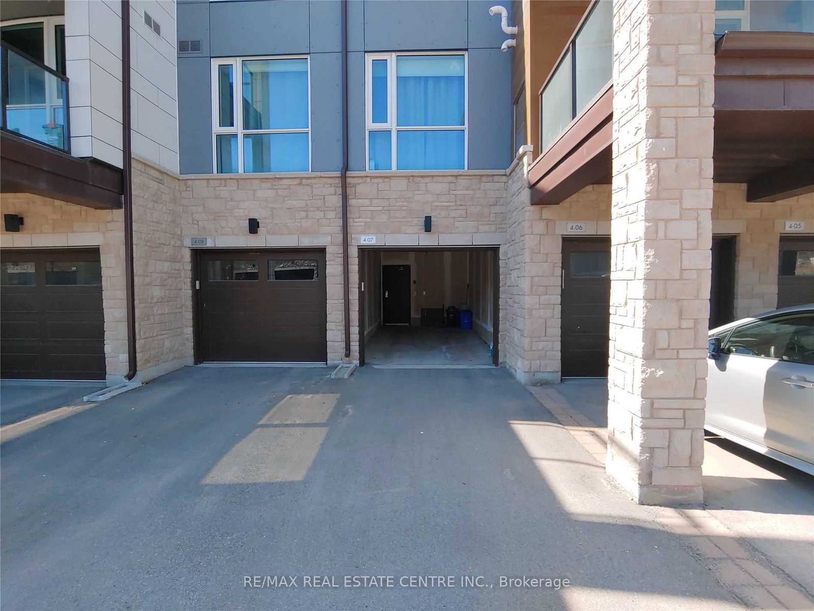 2393-bronte-road-oakville-ontario-w13220426