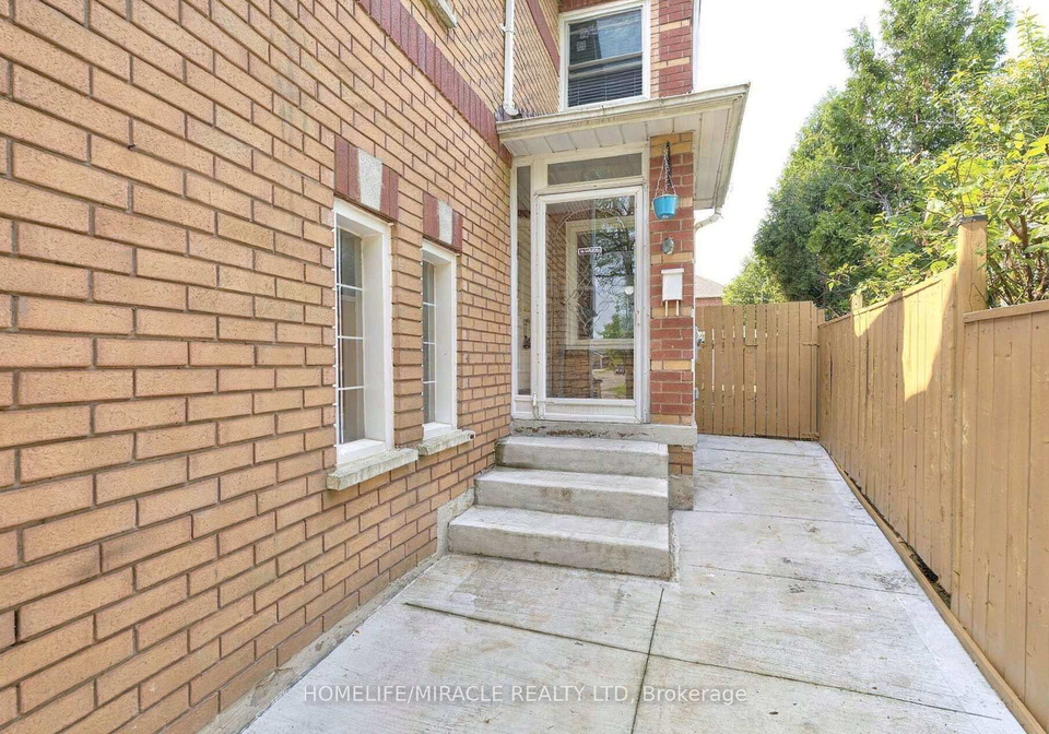 45-sunley-crescent-brampton-ontario-w13220510