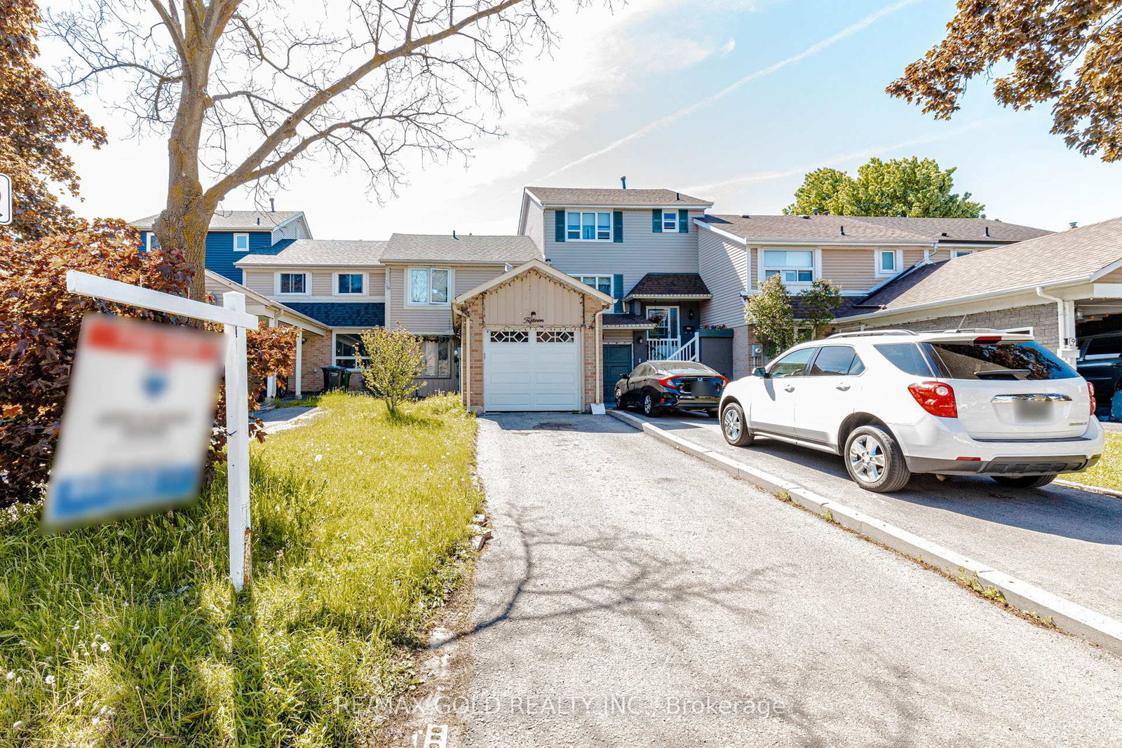 15-courtleigh-square-brampton-ontario-w13220674