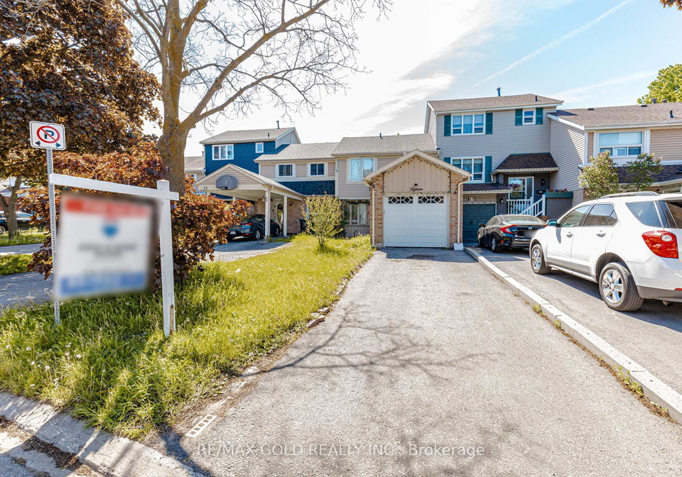 15-courtleigh-square-brampton-ontario-w13220674