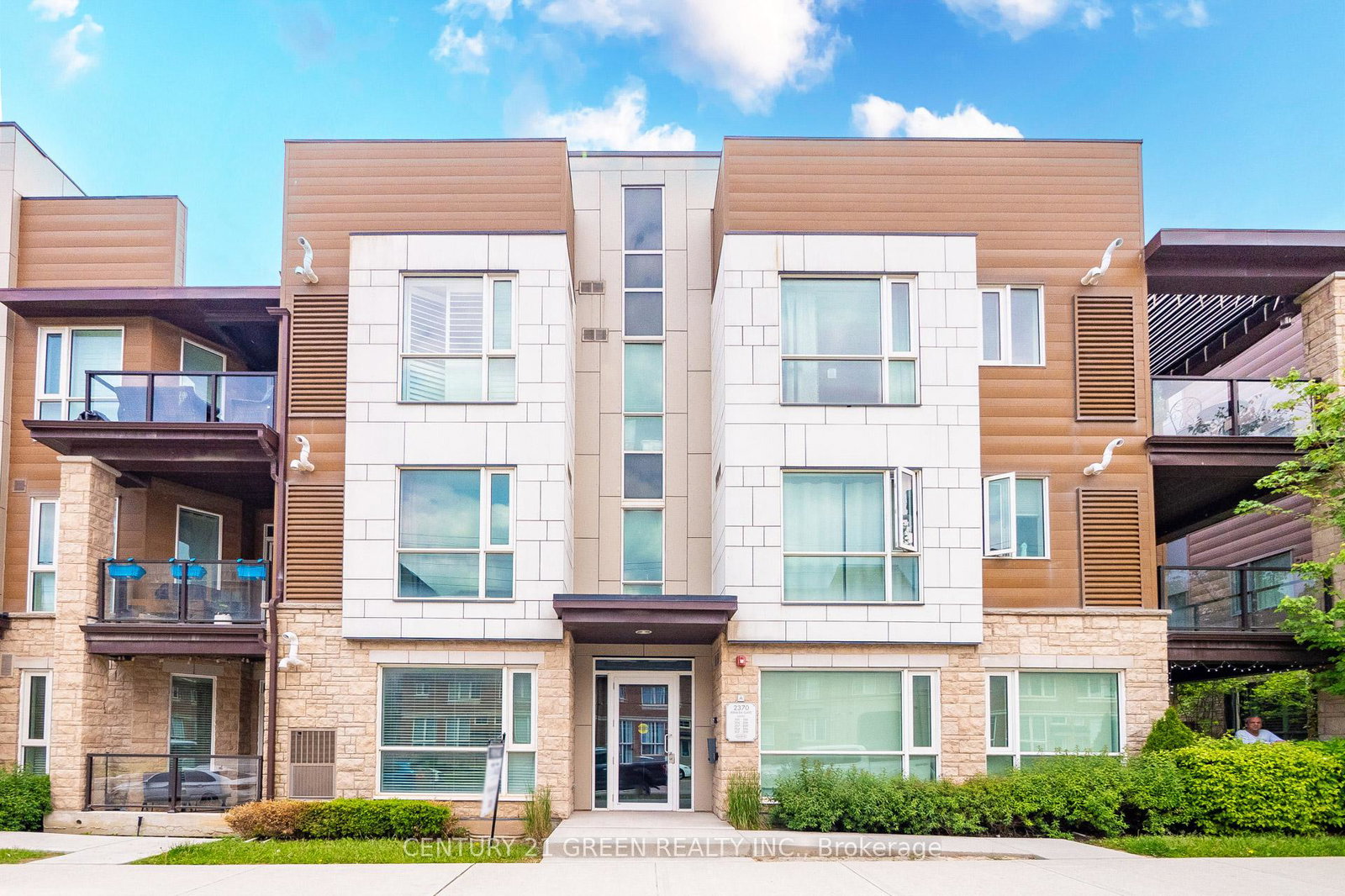 2370-khalsa-gate-oakville-ontario-w13220752