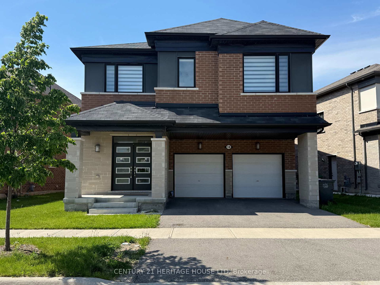 18-dolucci-crescent-e-brampton-ontario-w13220772