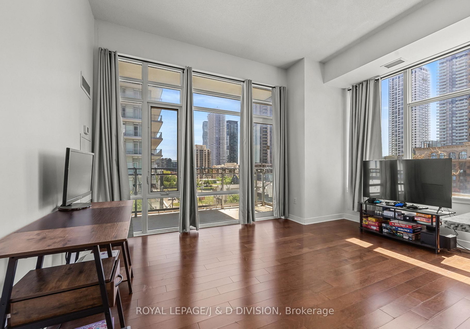 360-square-one-drive-mississauga-ontario-w13220900