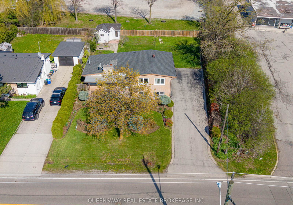 517-pinegrove-road-oakville-ontario-w13221180
