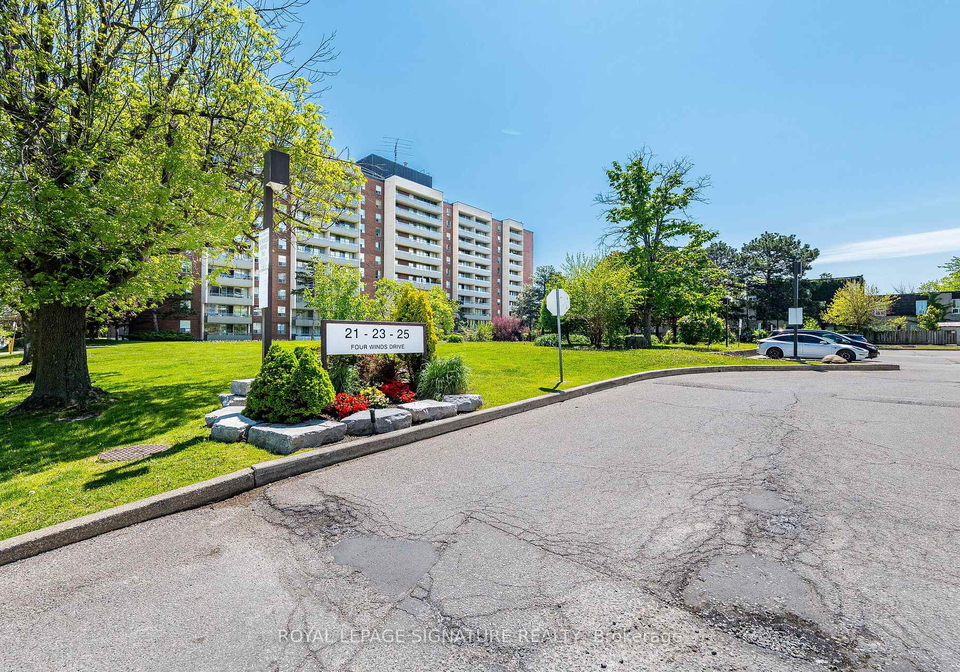 25-four-winds-drive-york-ontario-w13221226