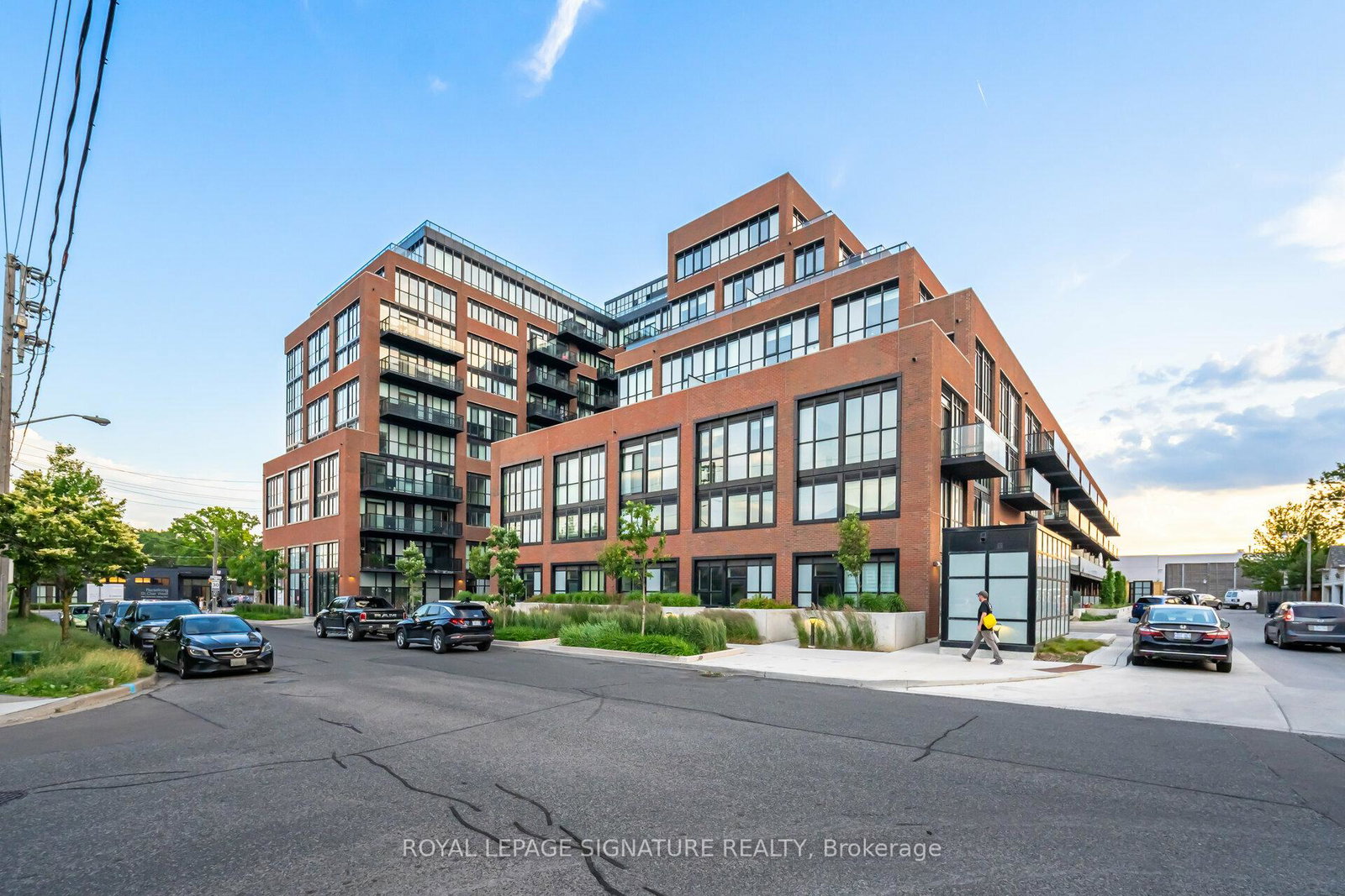2300-st-clair-avenue-w-toronto-ontario-w13221276