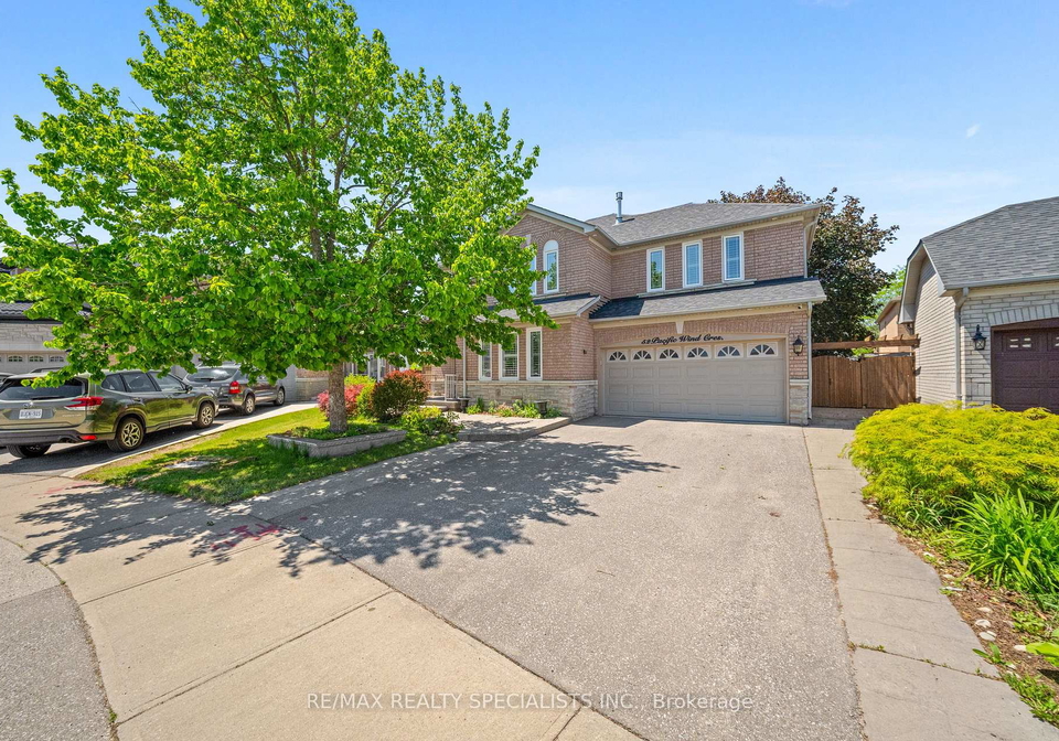 52-pacific-wind-crescent-brampton-ontario-w13221290