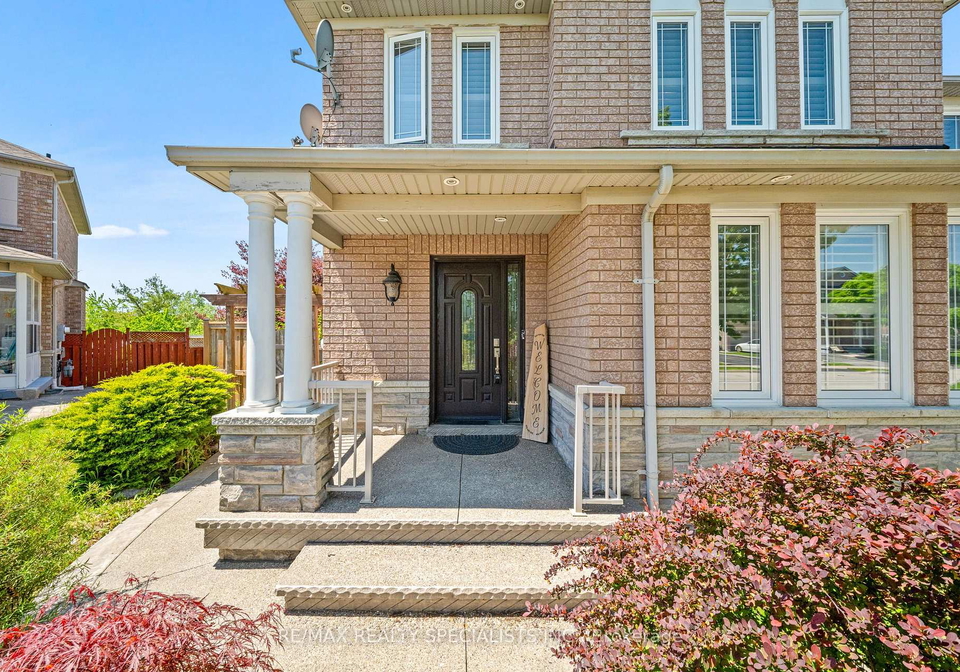 52-pacific-wind-crescent-brampton-ontario-w13221290