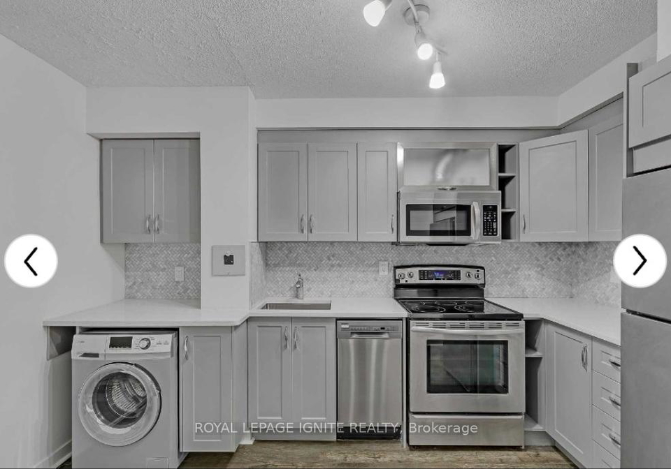 2464-weston-road-north-york-ontario-w13221942