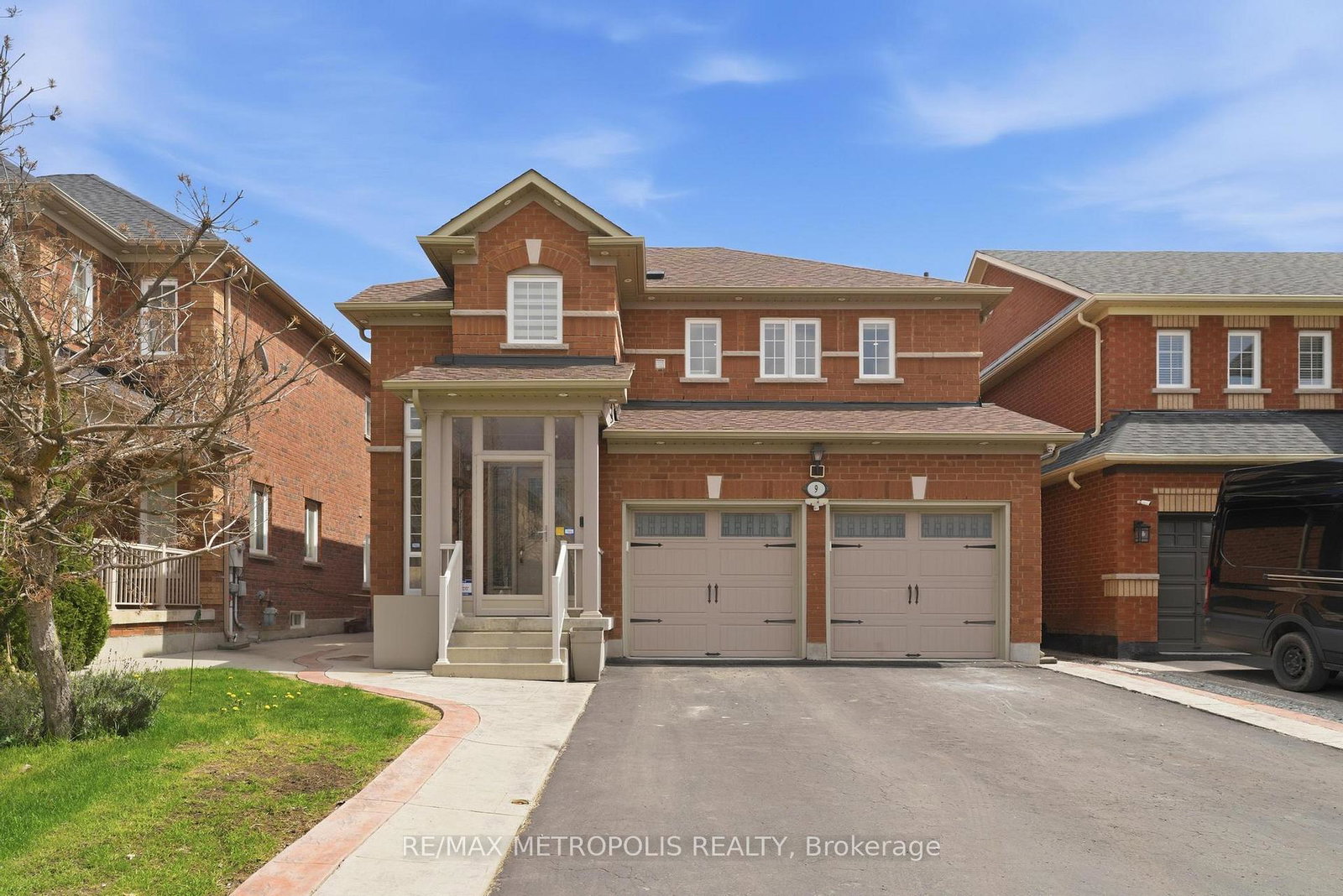 9-tan-lane-brampton-ontario-w13221996
