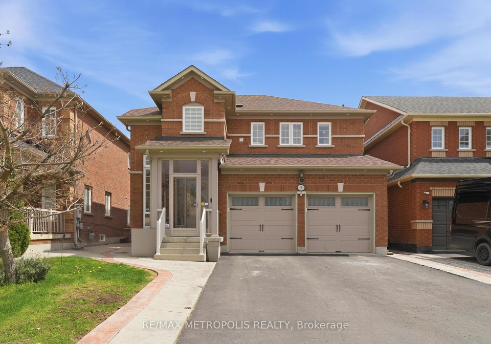 9-tan-lane-brampton-ontario-w13221996