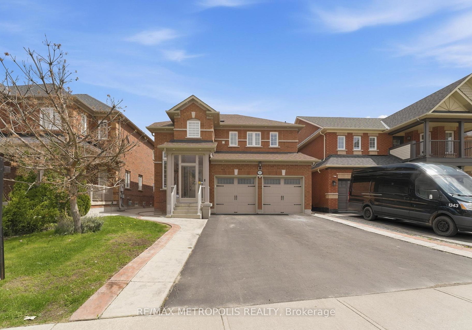 9-tan-lane-brampton-ontario-w13221996