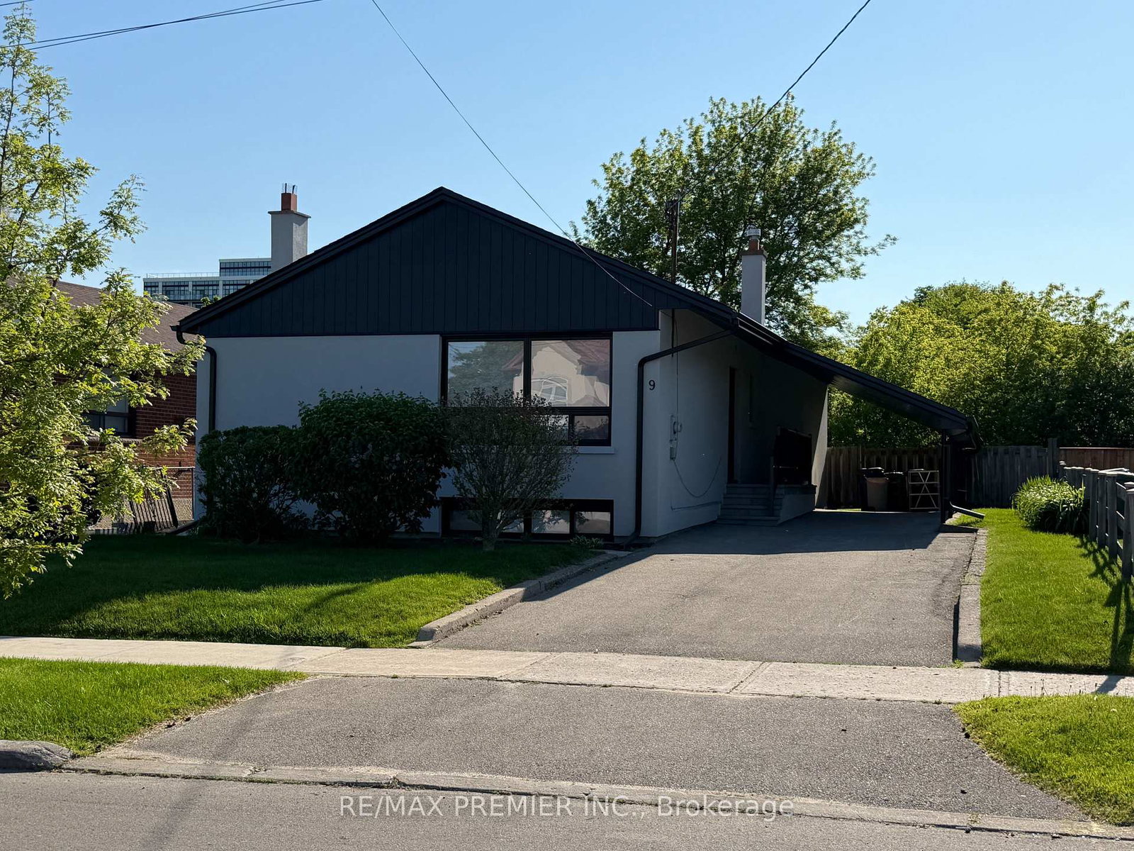 9-blaydon-avenue-york-ontario-w13221998
