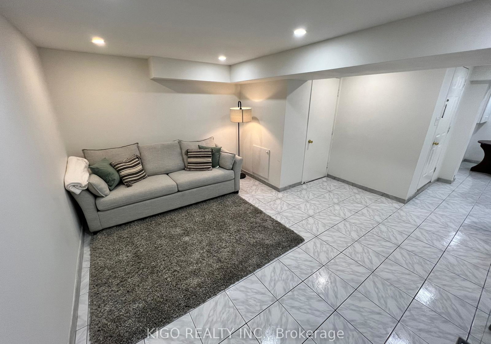 5907-ladyburn-crescent-mississauga-ontario-w13222452