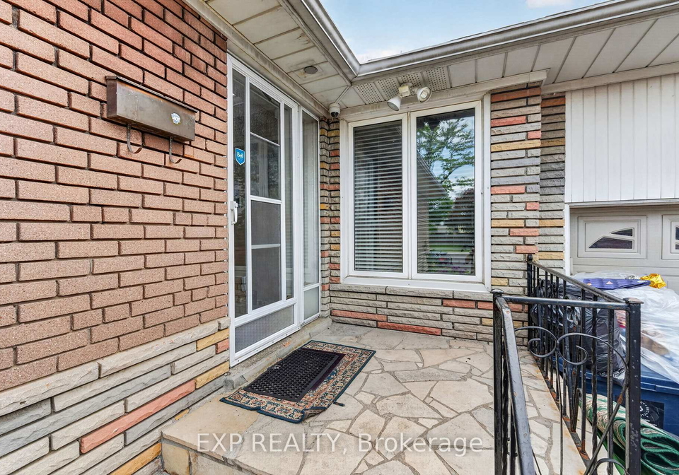 64-bridesburg-drive-etobicoke-ontario-w13222502
