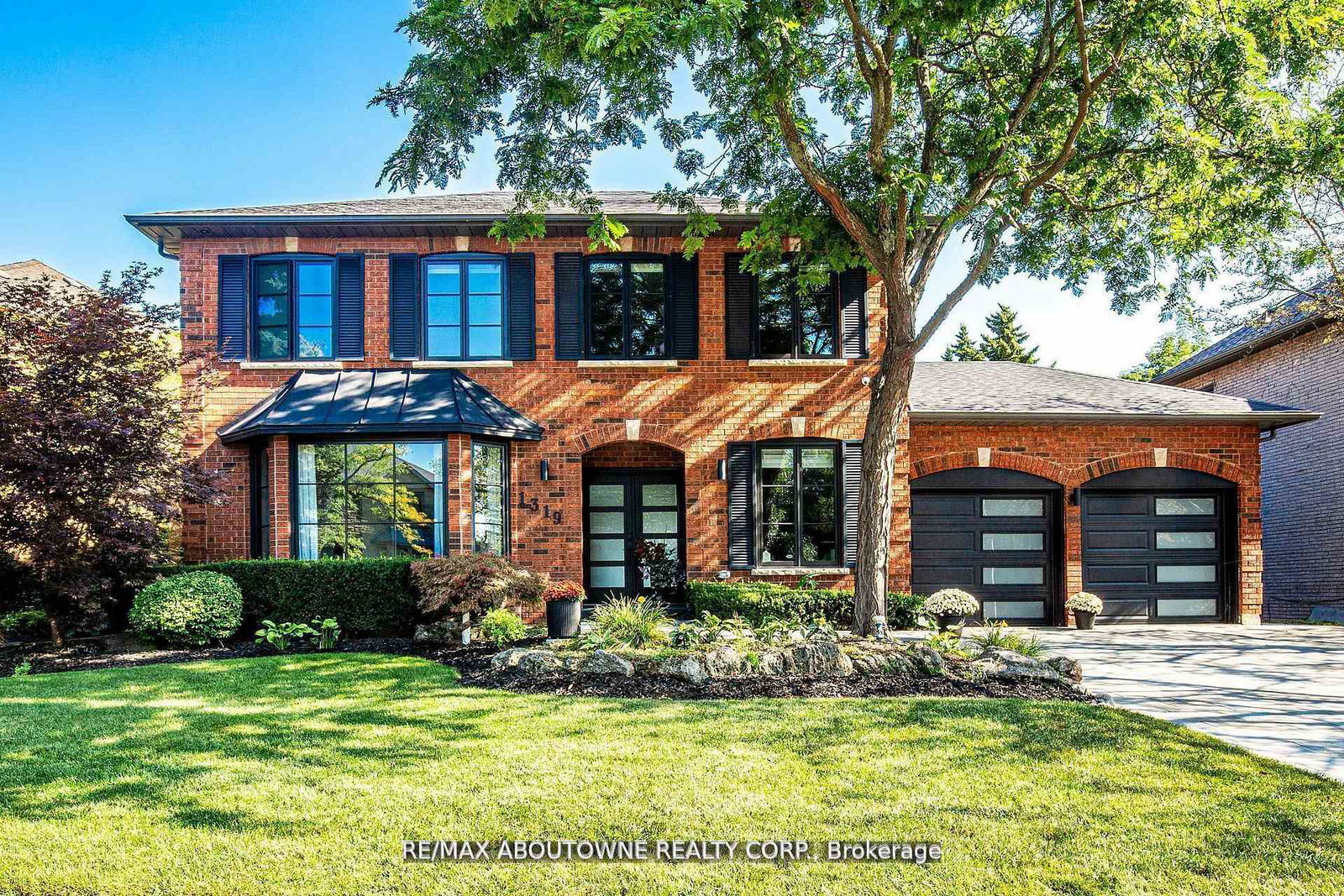 1319-greeneagle-drive-oakville-ontario-w13223086