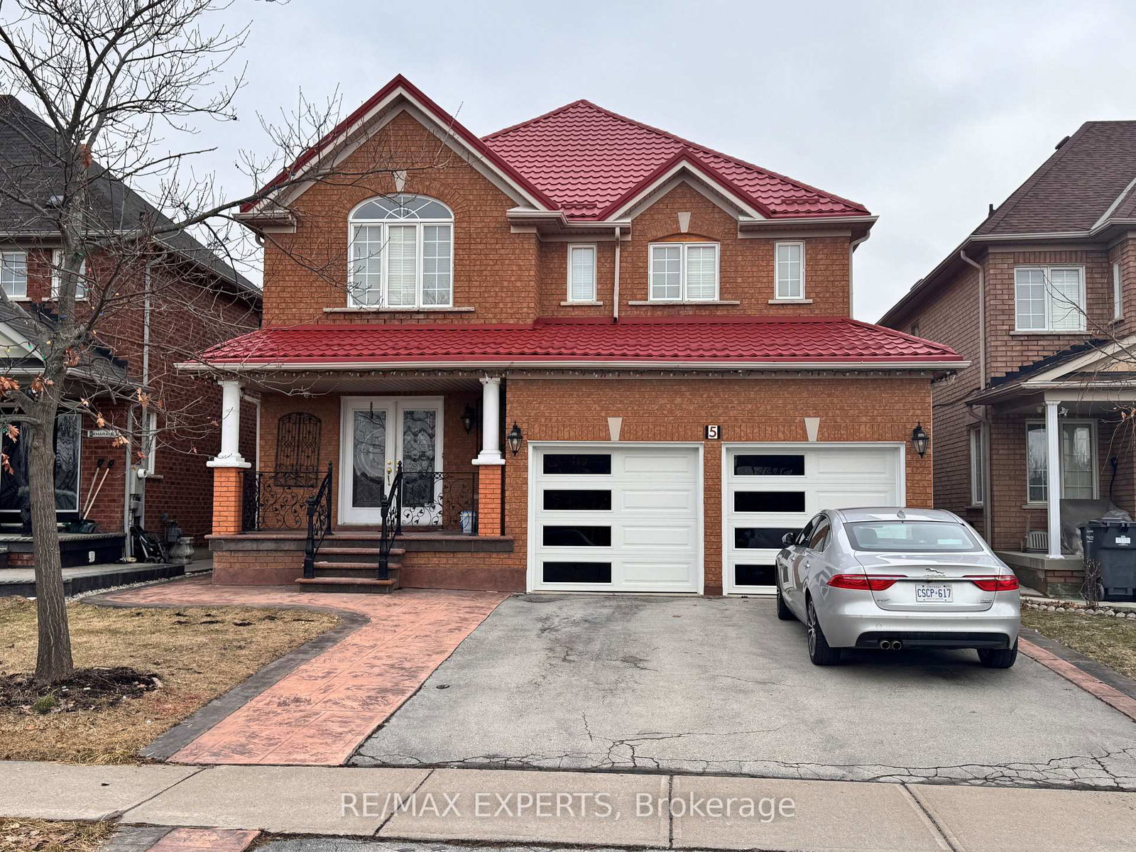 5-cadillac-crescent-brampton-ontario-w13223360
