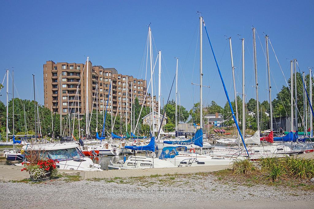 100-lakeshore-road-e-oakville-ontario-w13223370