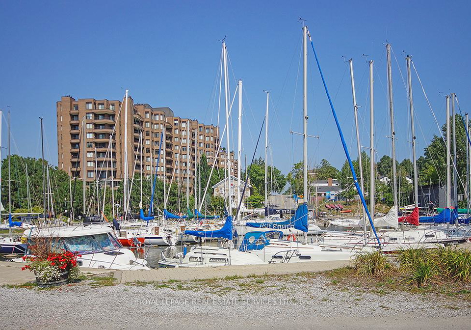 100-lakeshore-road-e-oakville-ontario-w13223370