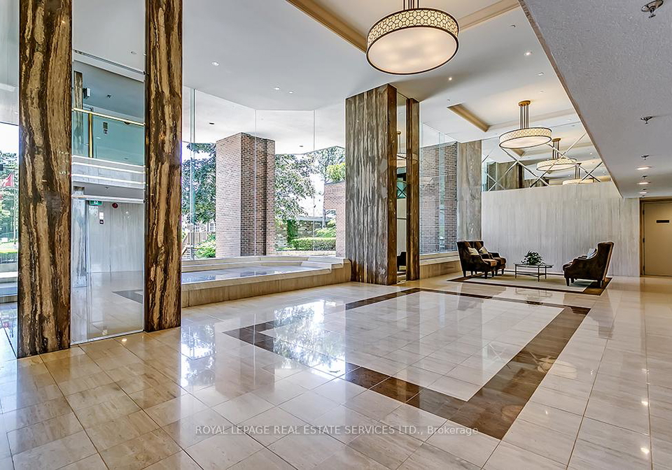 100-lakeshore-road-e-oakville-ontario-w13223370