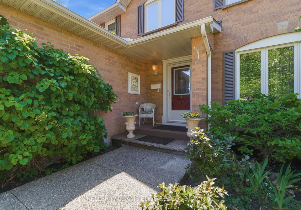 2078-hunters-wood-drive-burlington-ontario-w13223396