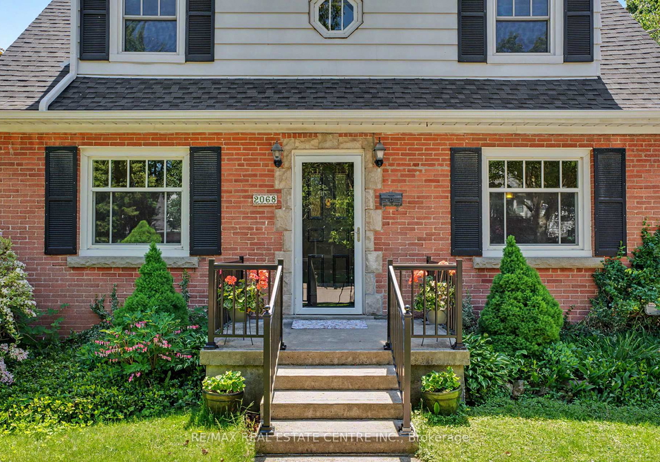 2068-wellington-avenue-burlington-ontario-w13223416