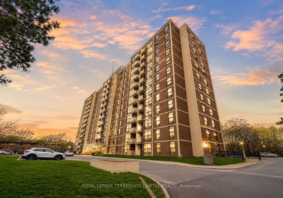 345-driftwood-avenue-york-ontario-w13223438