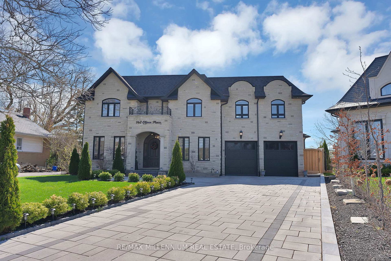 162-oliver-place-oakville-ontario-w13223448