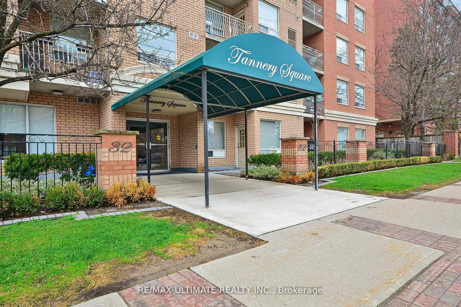 32-tannery-street-mississauga-ontario-w13223460
