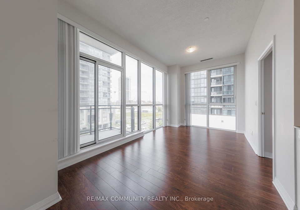 75-eglinton-avenue-w-mississauga-ontario-w13223600