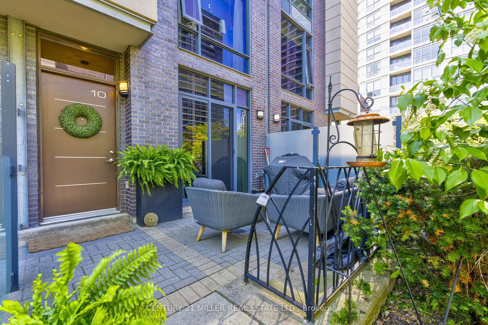 15-valhalla-inn-road-etobicoke-ontario-w13223844