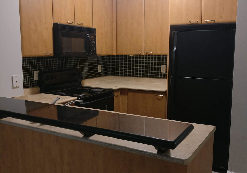 220-burnhamthorpe-road-mississauga-ontario-w13223962