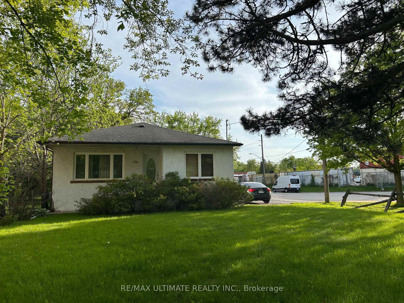 1076-dixie-road-mississauga-ontario-w13224010