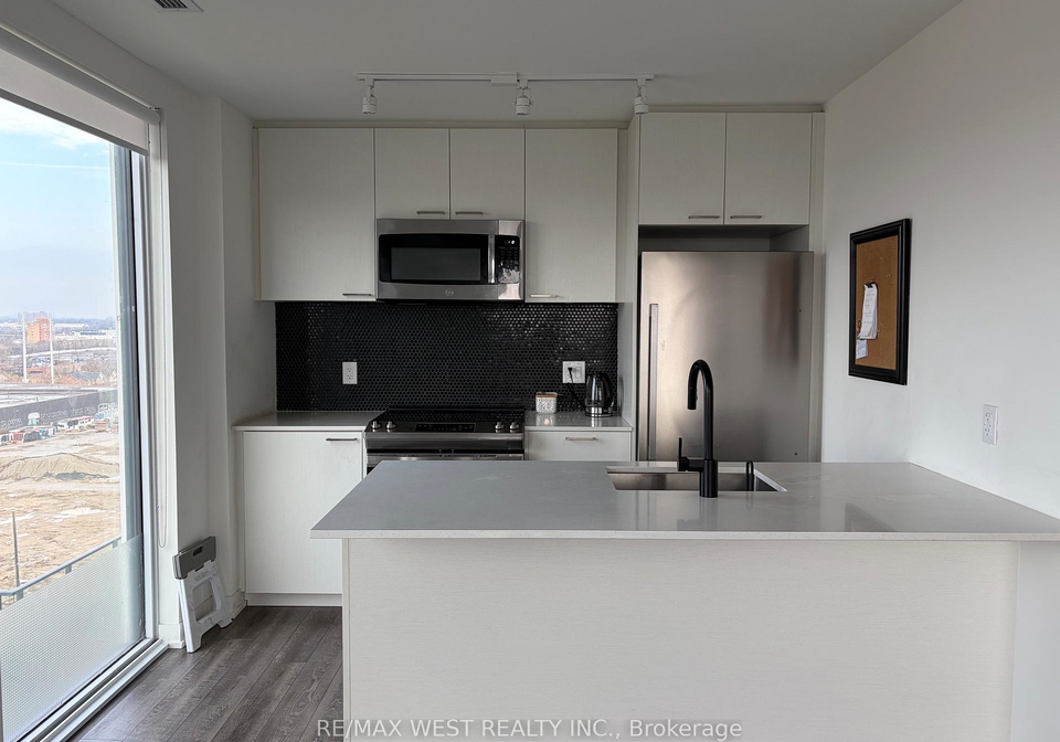 1808-st-clair-avenue-w-toronto-ontario-w13224030