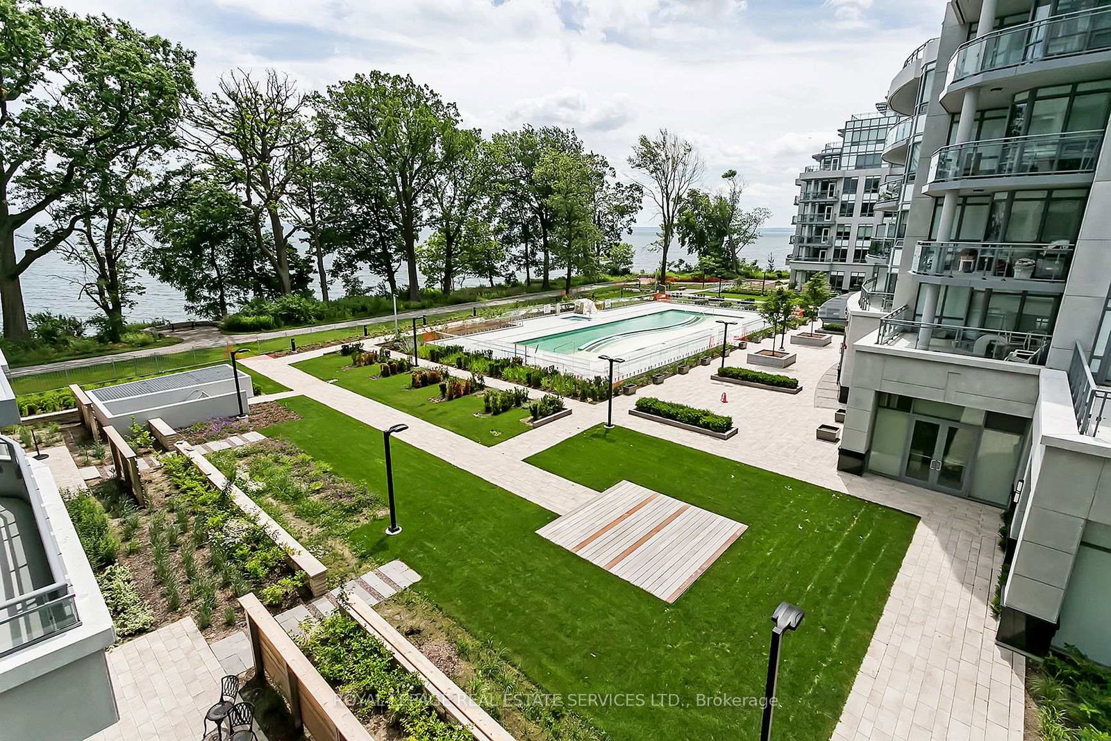 3500-lakeshore-road-w-oakville-ontario-w13224076