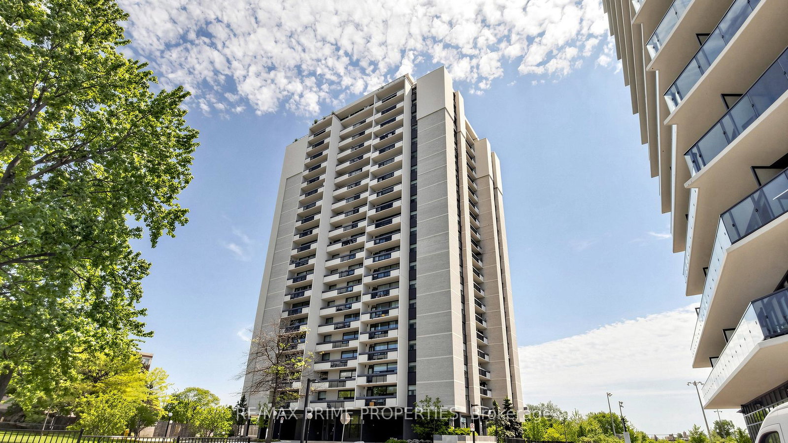 1455-lawrence-avenue-w-north-york-ontario-w13224144