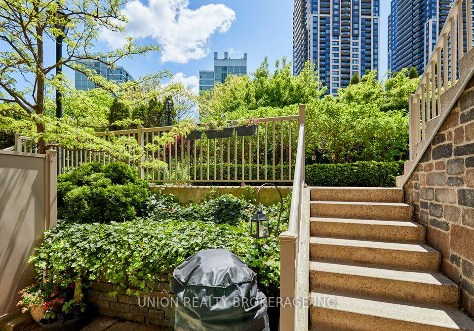 93-the-queensway-toronto-ontario-w13224170