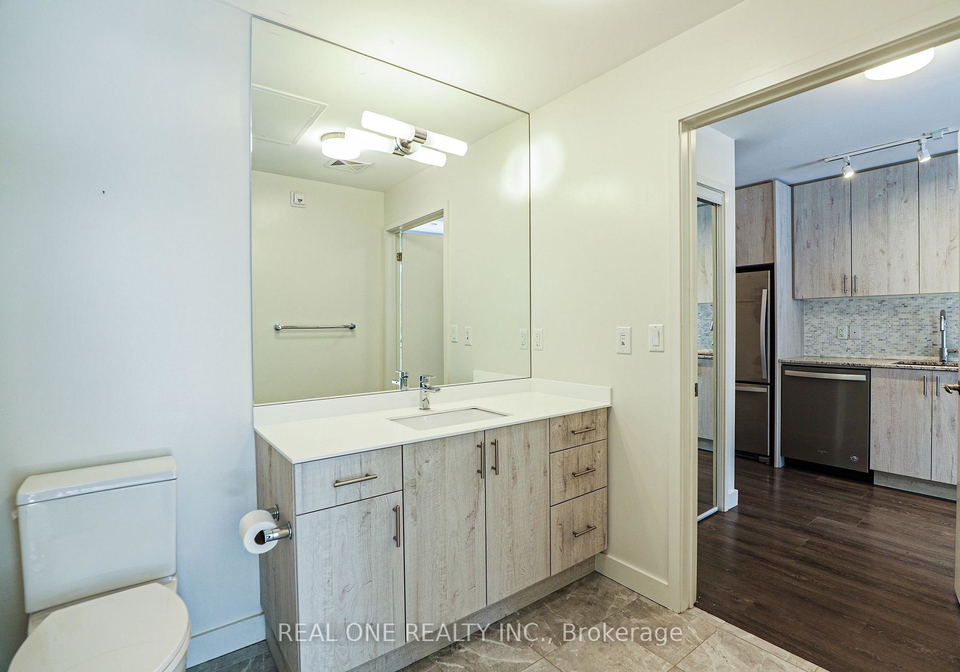 150-sabina-drive-oakville-ontario-w13224364