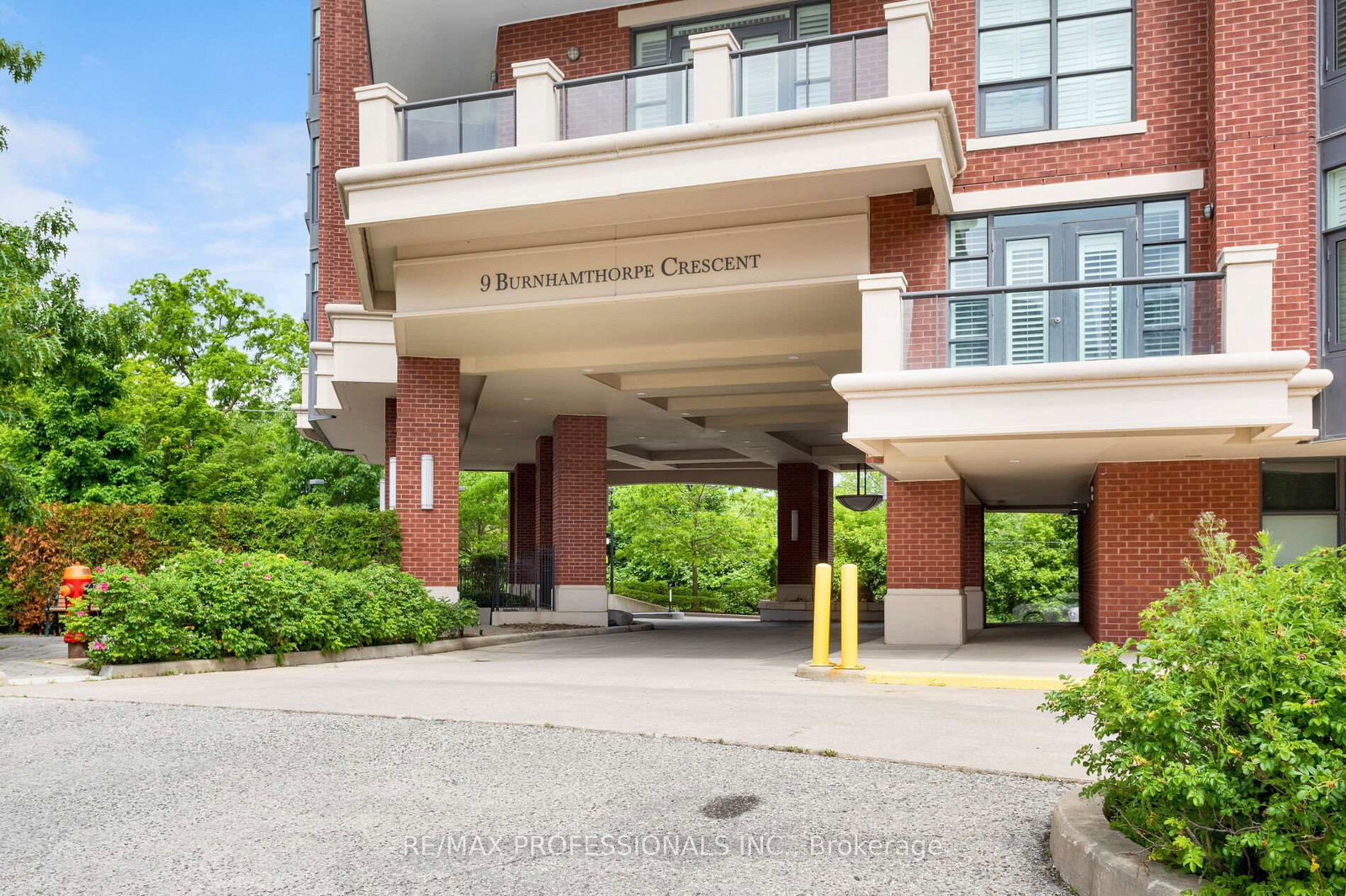 9-burnhamthorpe-crescent-etobicoke-ontario-w13224532