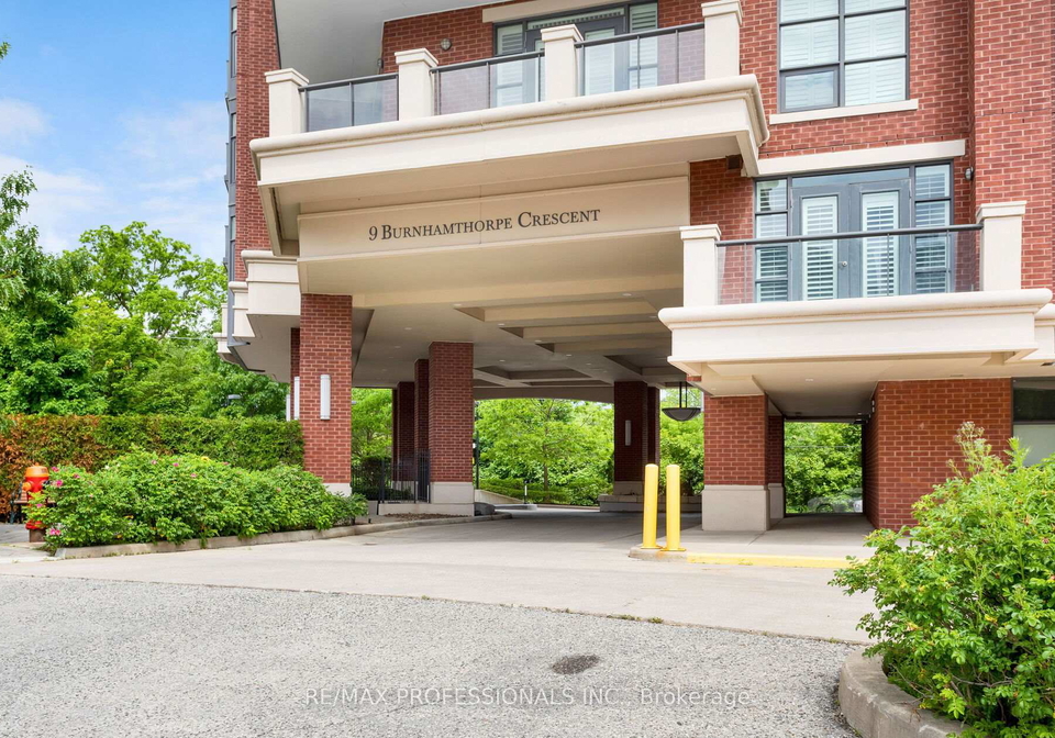 9-burnhamthorpe-crescent-etobicoke-ontario-w13224532