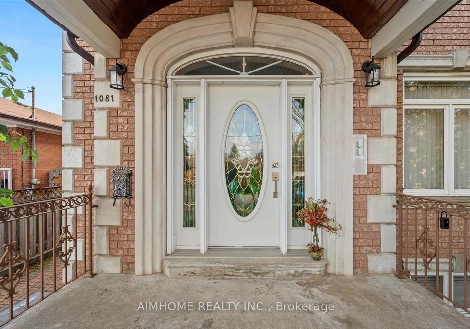 1081-glencairn-avenue-north-york-ontario-w13224680