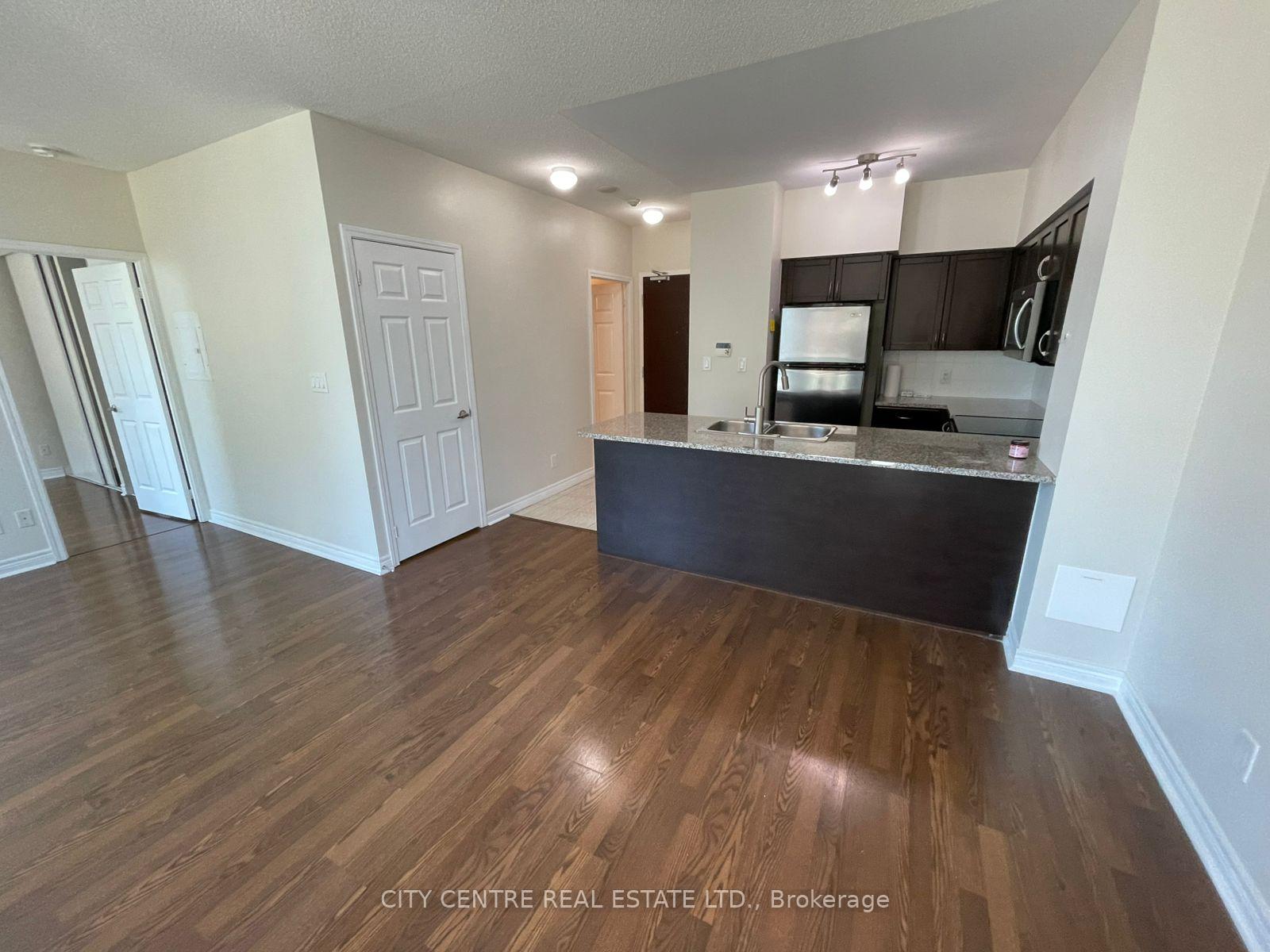 208-enfield-place-mississauga-ontario-w13224978