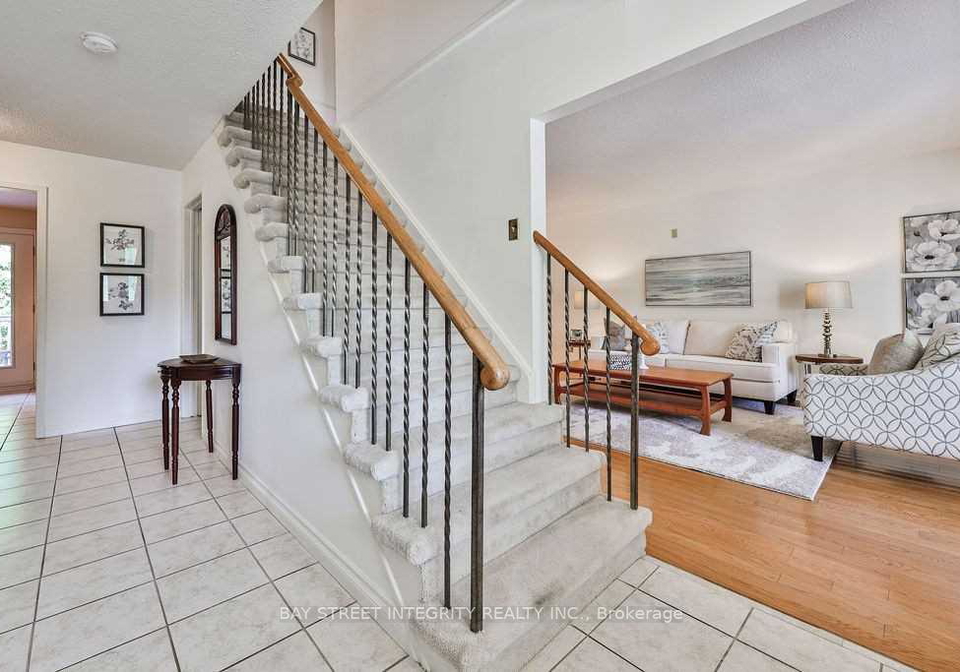 1330-grand-boulevard-oakville-ontario-w13225080