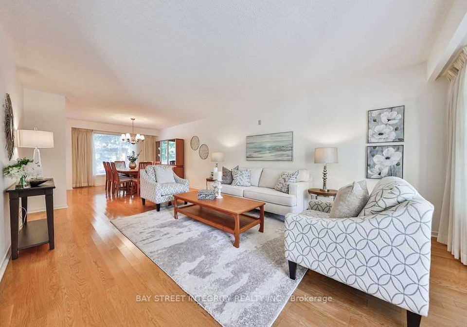 1330-grand-boulevard-oakville-ontario-w13225080