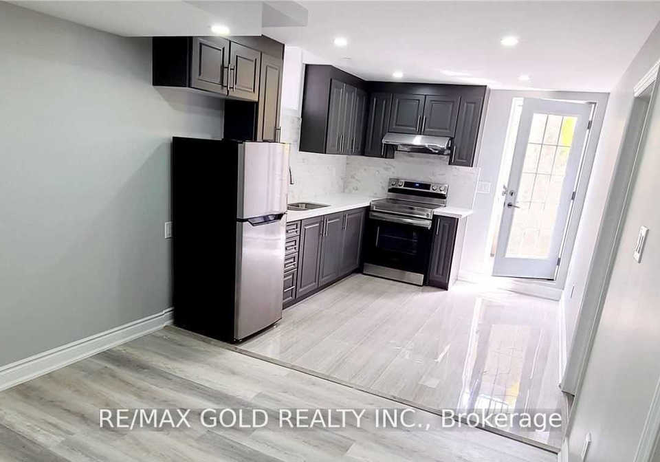 29-sunny-glen-crescent-brampton-ontario-w13225092