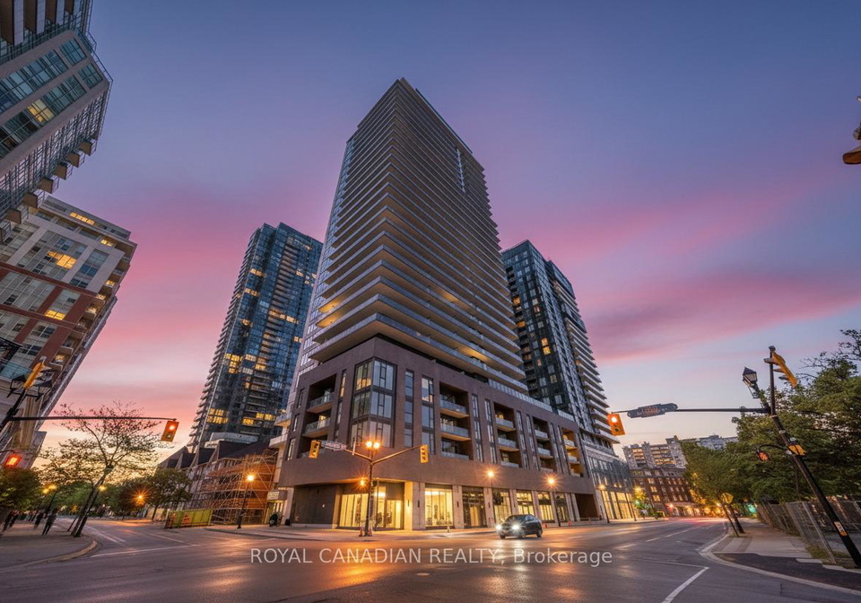 2075-lakeshore-road-burlington-ontario-w13225096